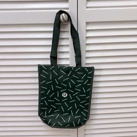 Lululemon green bag - Picture 2 of 7